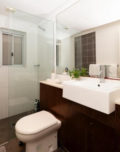 Location At Bondi Beach, On The Beach! Apartment *